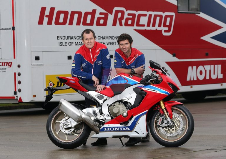 ‘Latvietis’ Gaijs Martins atgriežas Menas salas TT sacīkstēs ‘Honda’ sastāvā