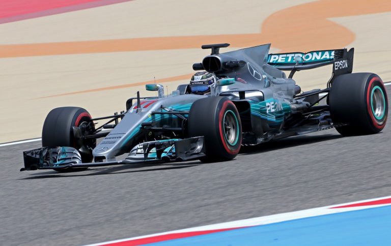 Botass ātrākais 2.testu dienā Bahreinā, ‘McLaren’ komandai labākā testu diena šogad