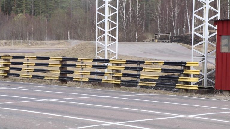 Olivers Solbergs testē tēva Citroen Supercar