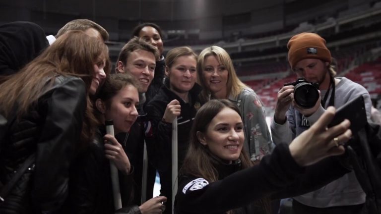 Kvjats Sočos spēlē kerlingu