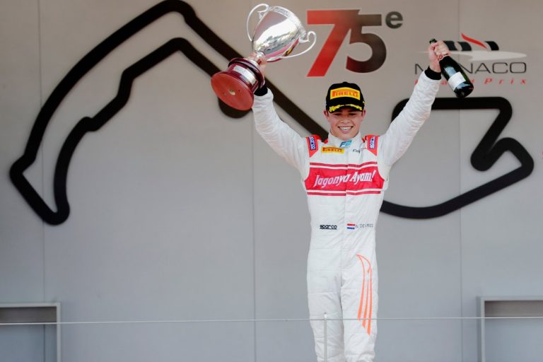 Roulandam un de Vrīsam panākumi Monako ielās