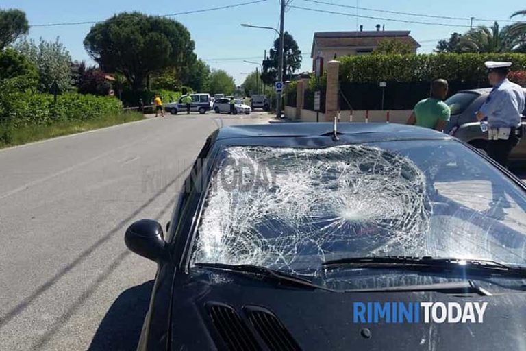 Nikija Heidena stāvoklis ļoti smags, ārsti pagaidām neriskē operēt