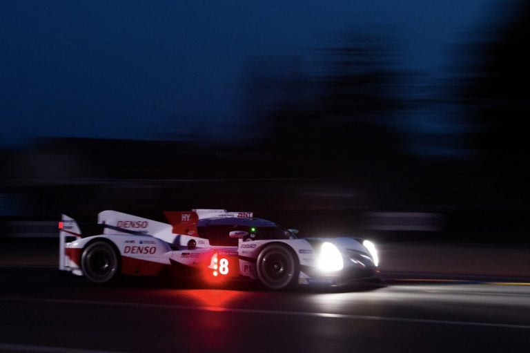 ‘Toyota’ izcīna Lemānas provizorisko pole position, Calko ātrs, bet saslīd