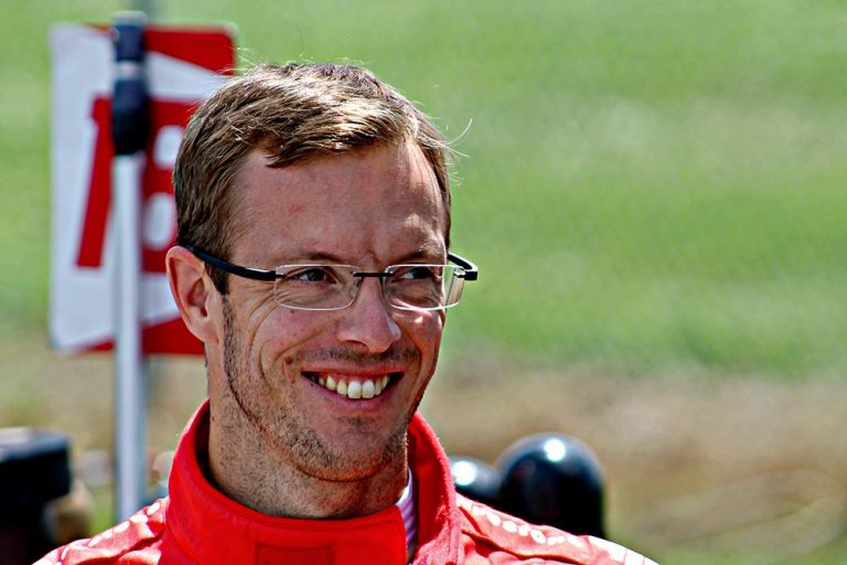 Maijā smagi cietušais Burdē atgriežas sacīkšu trasē