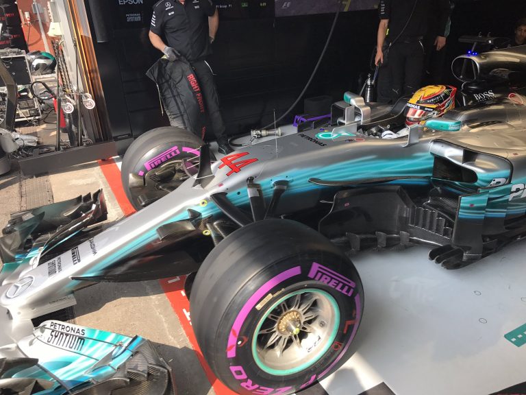 Hamiltons uzvar Beļģijas kvalifikācijā un panāk Šūmaheru