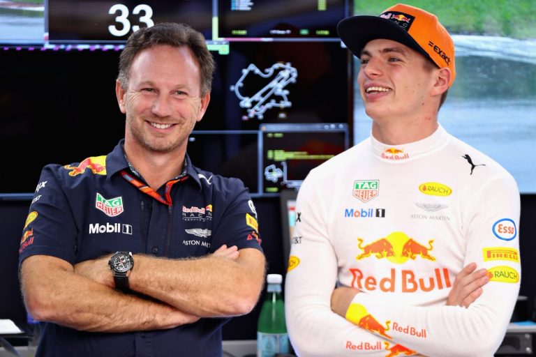 Verstapens ātrākais slapjā Sepangas trasē, Alonso pārsteidz 1.treniņā