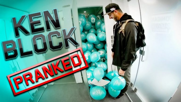 Kā Andreass Bakerūds Biķerniekos izjokoja Kenu Bloku