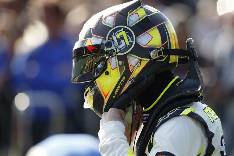 Norisam F3 tituls, ‘Toyota’ uzvar Japānas miglā, WTCC sacīkstes aptur lietus dēļ