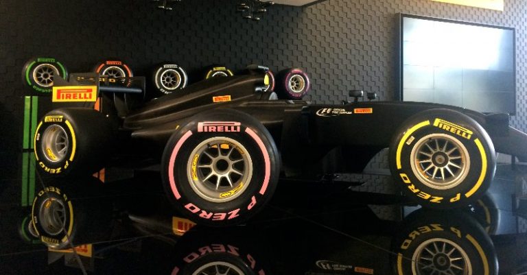 ‘Pirelli’ ultramīkstās riepas Amerikā būs rozā krāsā
