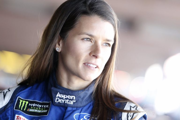 Danika Patrika Indy 500 noslēgs savu sacīkšu karjeru