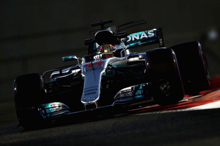 Hamiltons ar jauno trases rekordu ātrākais 2.treniņā