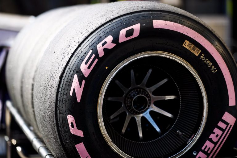 ‘Pirelli’ sola divu pitstopu sacīkstes 2018. gadā