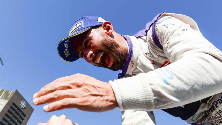 Lopess atgriežas Formula E, Loterers pamet Super Formula, Latifi līgums ar ‘Force India’
