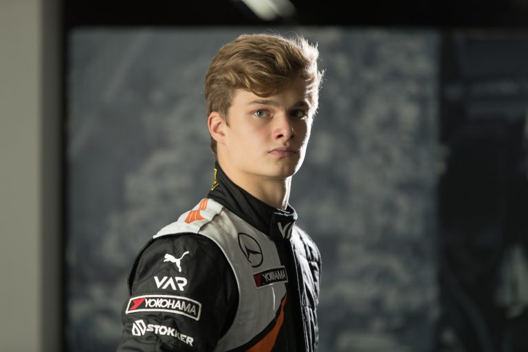 Igaunis Ralfs Ārons piedalīsies Japānas Super Formula testos Suzukā