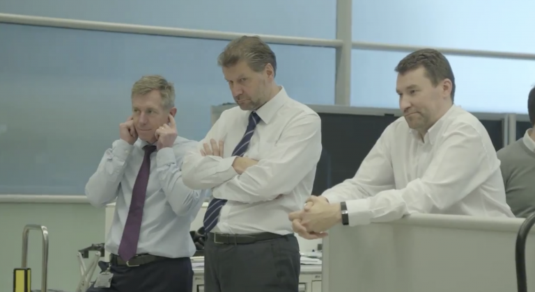 McLaren 1.reizi piešķiļ Renault motoru