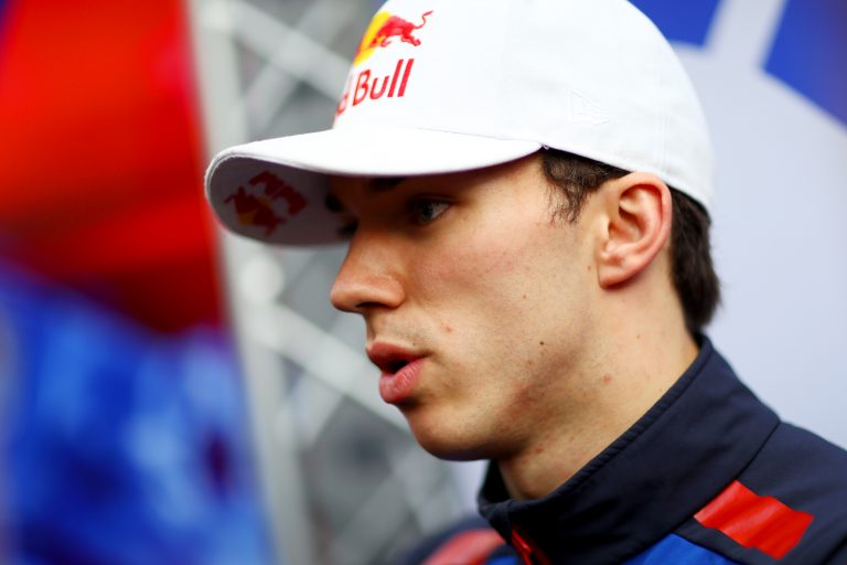 Iepazīsti F1 braucējus – Pjērs Gazlī