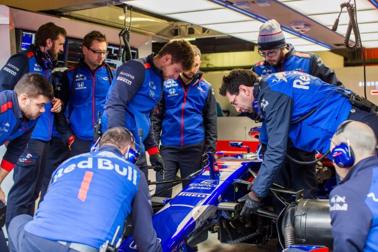 ‘Toro Rosso’ un ‘Honda’ plāno, kad saņemt sodus