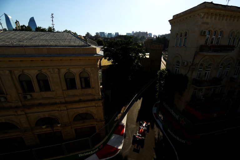 Neparedzamā F1 sezona turpinās Baku