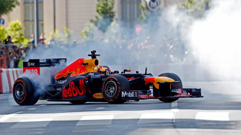 ‘Red Bull’ soli tuvāk sadarbībai ar ‘Honda’ dzinēju piegādātājiem