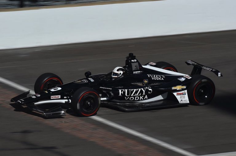Indianapolisas 500 jūdžu sacīkstes no pole position uzsāks Eds Karpenters