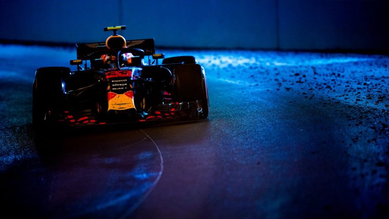 ‘Renault’ nevēlās uzlaboto dzinēju izsniegt ‘Red Bull’ jau nākamajā posmā