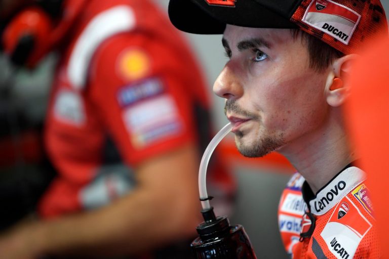 Markess un Lorenco nākamgad būs komandas biedri, Petruči dosies uz ‘Ducati’, Siahrins startēs ar KTM