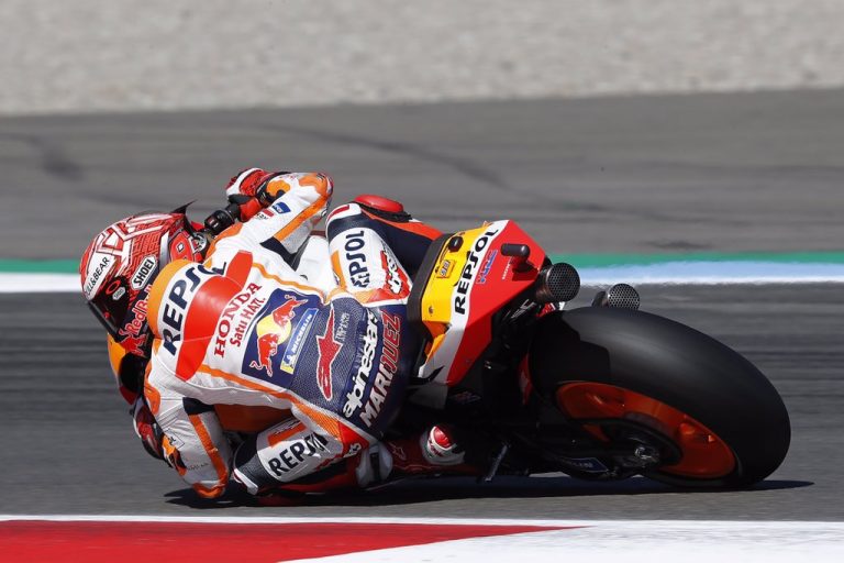 Pēc aizraujošas cīņas Asenā uzvar Markess