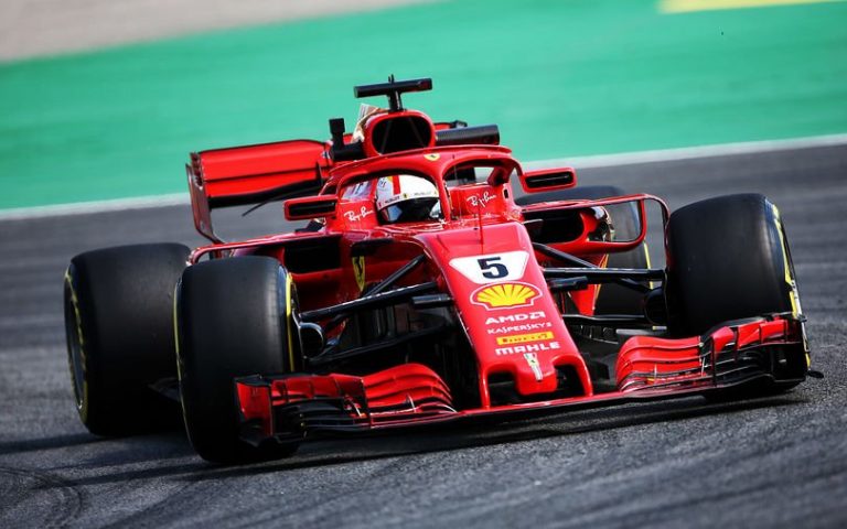 Fetels izcīna pole savā māju sacīkstē, Hamiltonam tehniskas problēmas