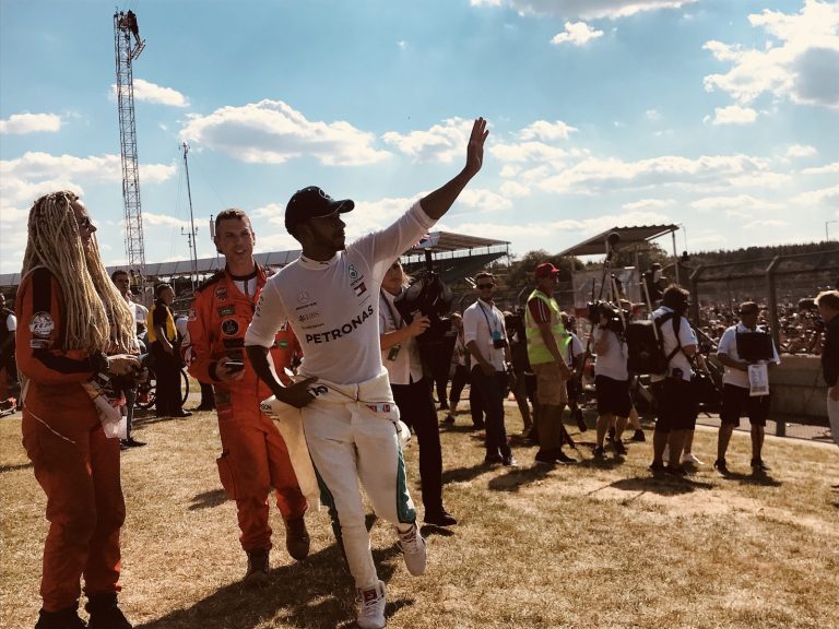 Agra Lauzinieka fotogalerija no Lielbritānijas GP