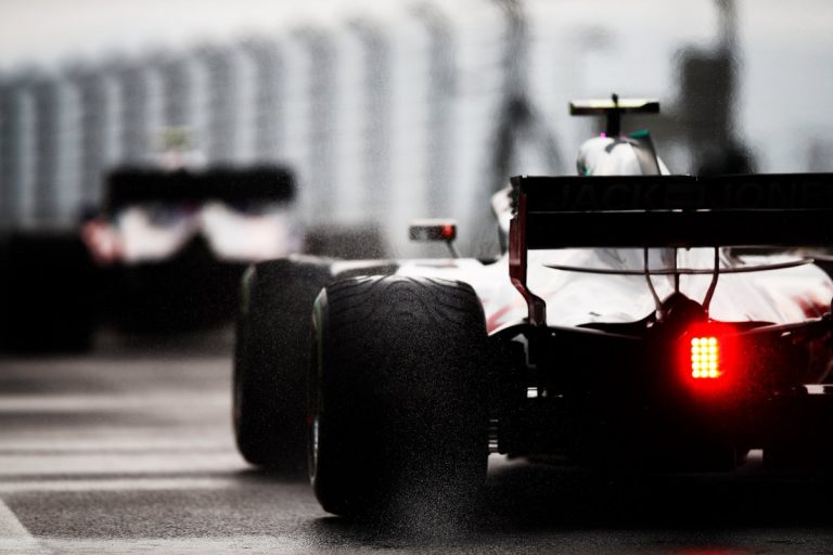 ‘Haas’ nevēlās F1 komandu skaita pieaugumu