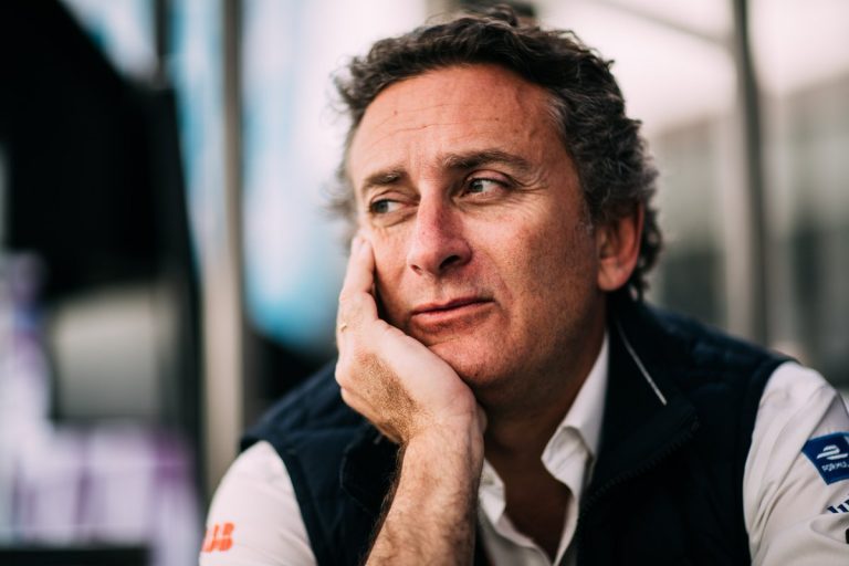 Formula E boss bloķē F1 pāreju uz elektromotoriem līdz 2039. gadam