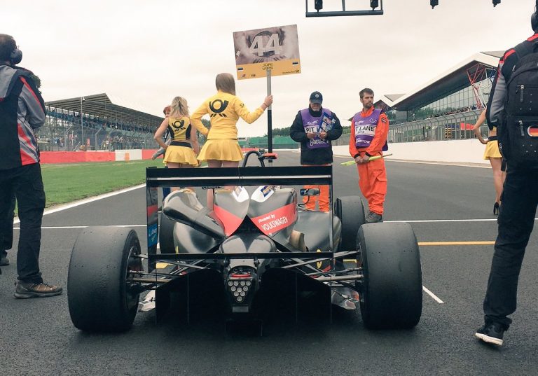 Igaunis Vips labākais Silverstounā, Šūmaheram vēl viena uzvara