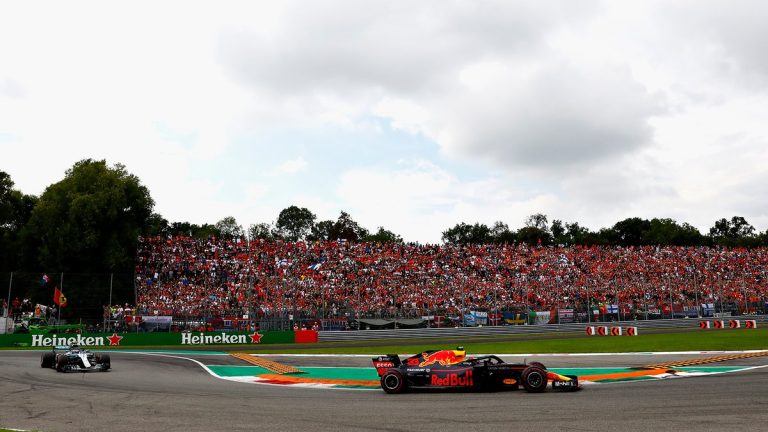 Verstapens Itālijas posma sadursmē vaino Botasu