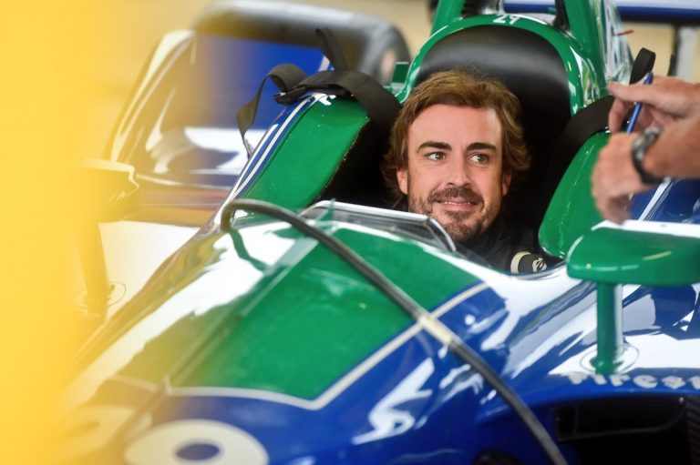 Alonso aizvada IndyCar testus, paziņots 2019. gada kalendārs
