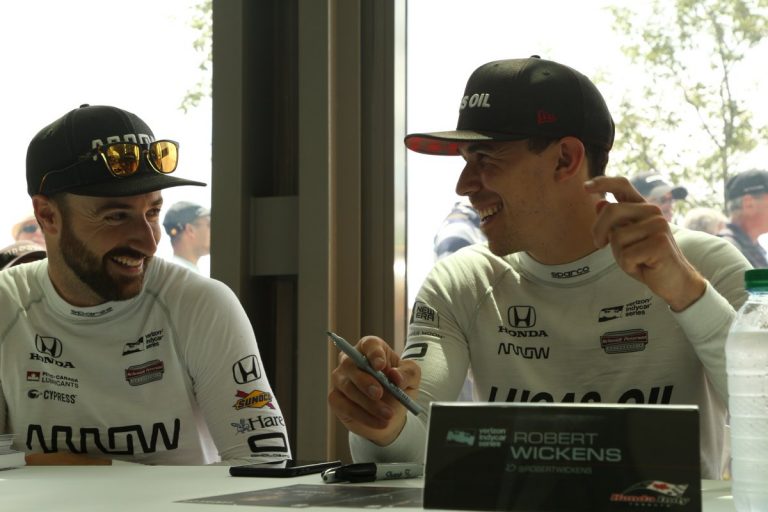 IndyCar braucējs Vikenss paralizēts pēc šogad piedzīvotās avārijas