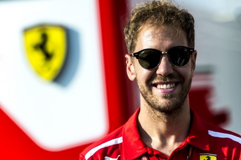 Stjuarts uzskata, ka Fetela ziedu laiki ir aiz muguras