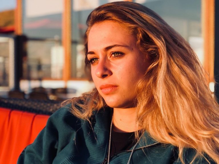 Makao cietušajai Floršai aizvadīta gara un veiksmīga operācija