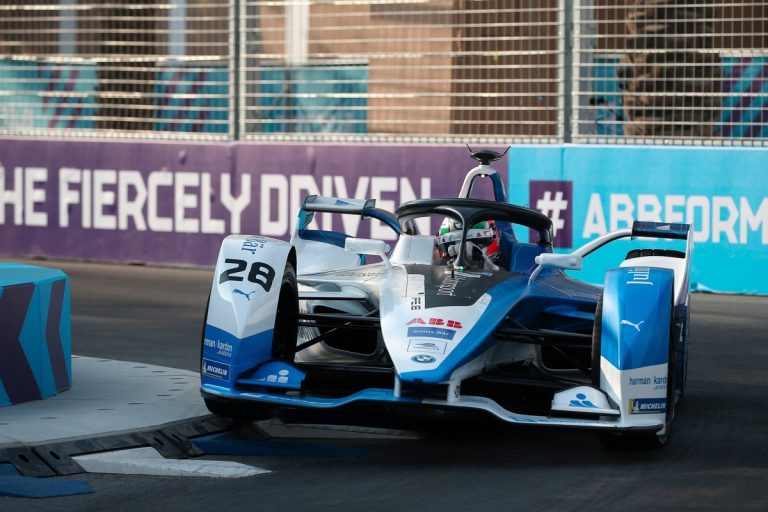 Antonio Fēlikss da Kosta atved ‘BMW’ pirmo Formula E uzvaru