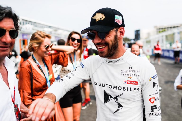 Verņē apdzen Roulandu un uzvar Formula E sacīkstēs Ķīnā