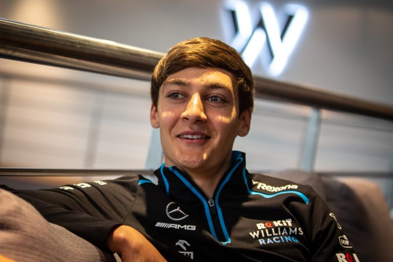 Rasels Sakiras GP startēs ‘Mercedes’ sastāvā, ‘Williams’ debitēs Eitkens