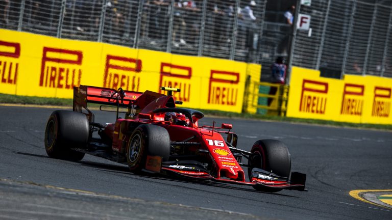 5 teorijas par ‘Ferrari’ vājo sniegumu Austrālijas GP