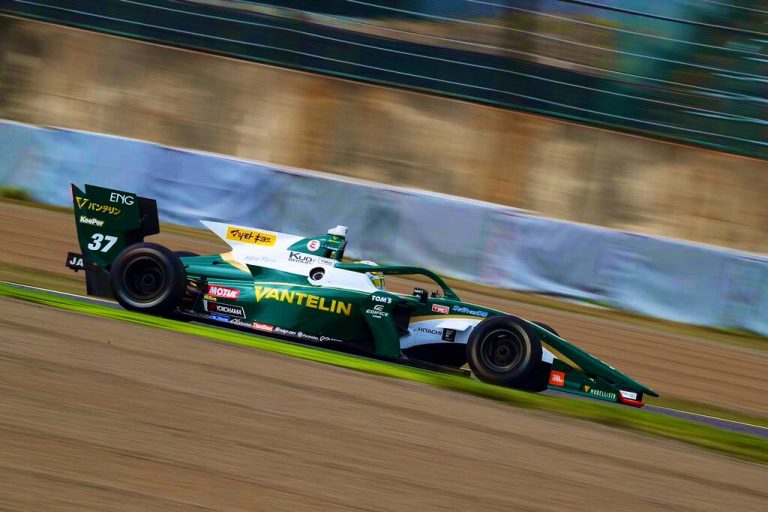 Super Formula čempionātā ļoti spraiga sezonas atklāšana