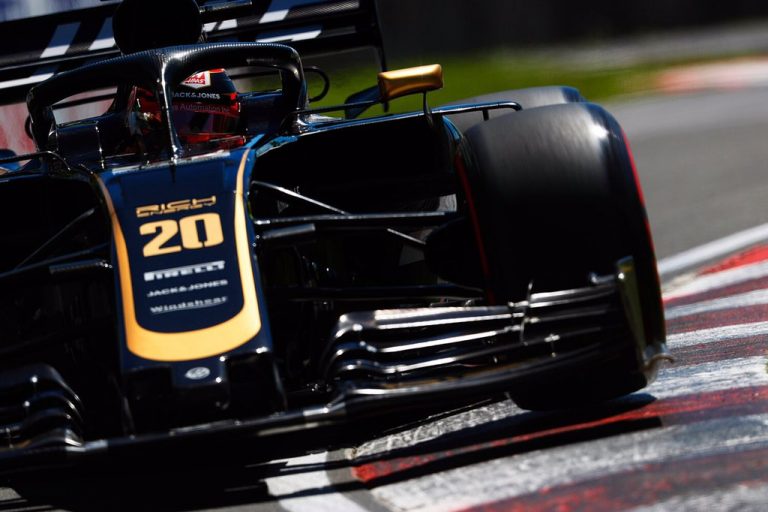 Magnusena avārija izslēdz no cīņas Verstapenu, pole position Kanādā tiek Fetelam