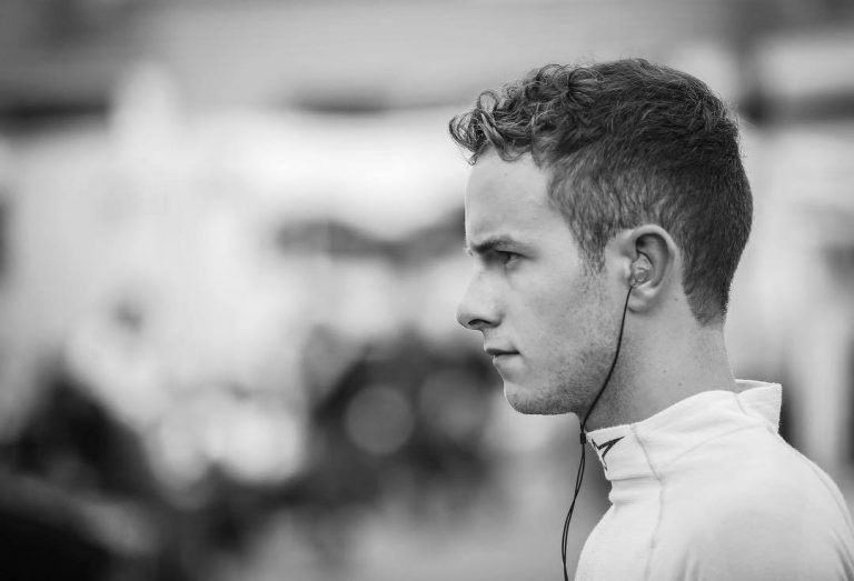 22 gadu vecumā miris GP3 čempions un F2 zvaigzne Antuāns Ubērs