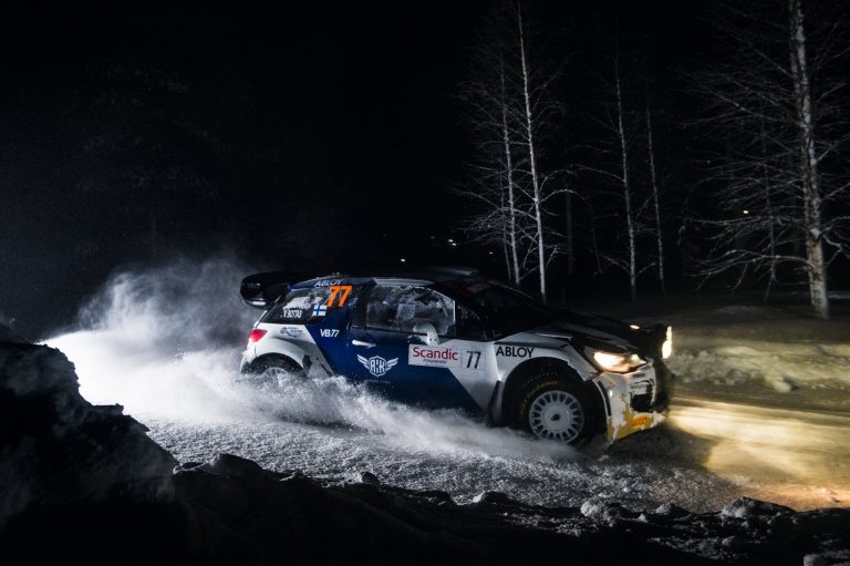 Valtteri Botass pēc avārijas finišē Top 10 ‘Arctic Lapland’ rallijā