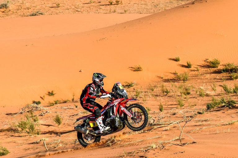 Dakara pusceļā – rallijreida 6.dienas apskats
