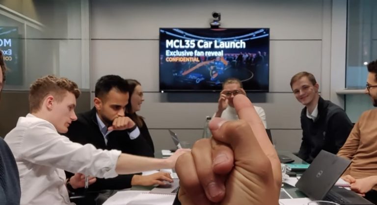 Lando Noriss tiešraidē ‘netīšām’ izpauž ‘McLaren’ prezentācijas datumu