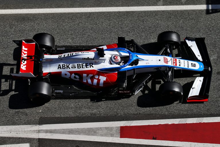 ‘Williams’ un ‘Racing Point’ sūta darbiniekus bezalgas atvaļinājumā un samazina braucēju algas