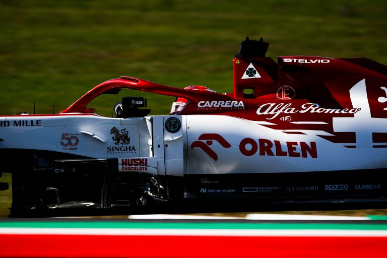 Otrajā treniņā Peress izsit Raikonenu un saņem sodu