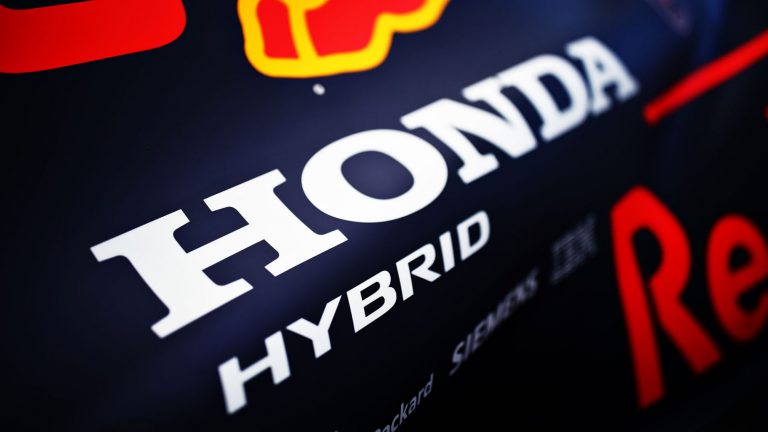 ‘Honda’ pēc 2021.gada sezonas pametīs F1 čempionātu, ‘Red Bull’ meklē dzinēju piegādātāju